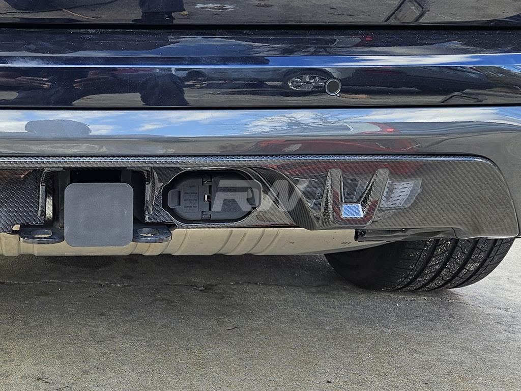 RW Carbon 2019-2025 BMW G05 X5 Tow Package Carbon Fiber Diffuser - Image 3