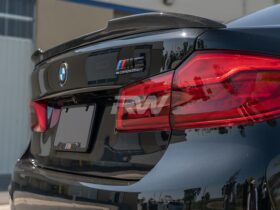 RW Carbon 2017-2023 BMW G30 F90 CS Style Carbon Fiber Tru...