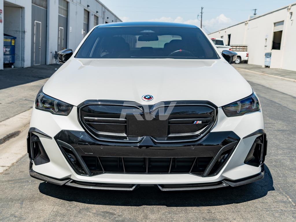 RW Carbon 2024-2026 BMW G60 5-Series Carbon Fiber Front Side Vent Trims - Image 7