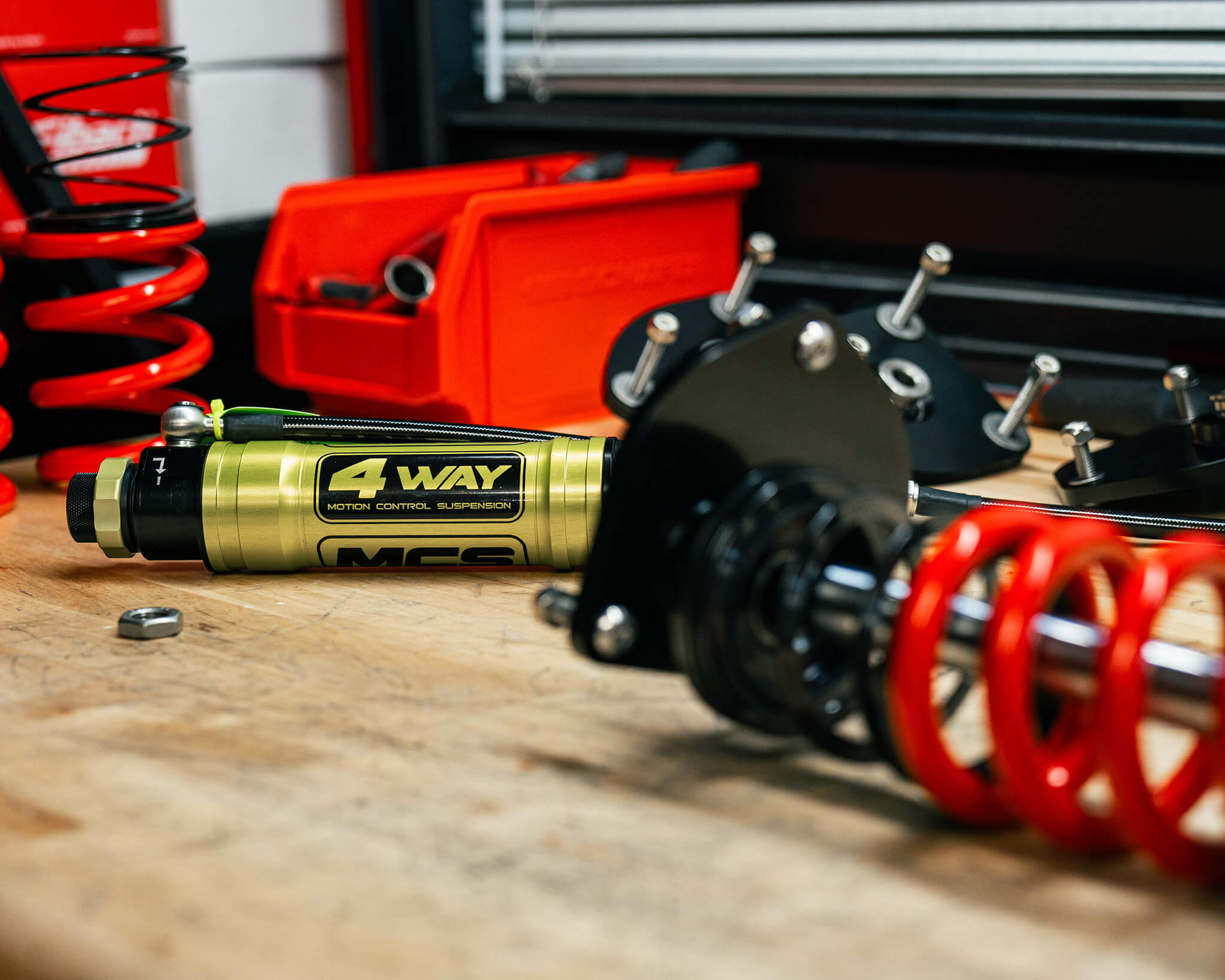 MCS 4-Way Remote Reservoir Dampers Close-Up