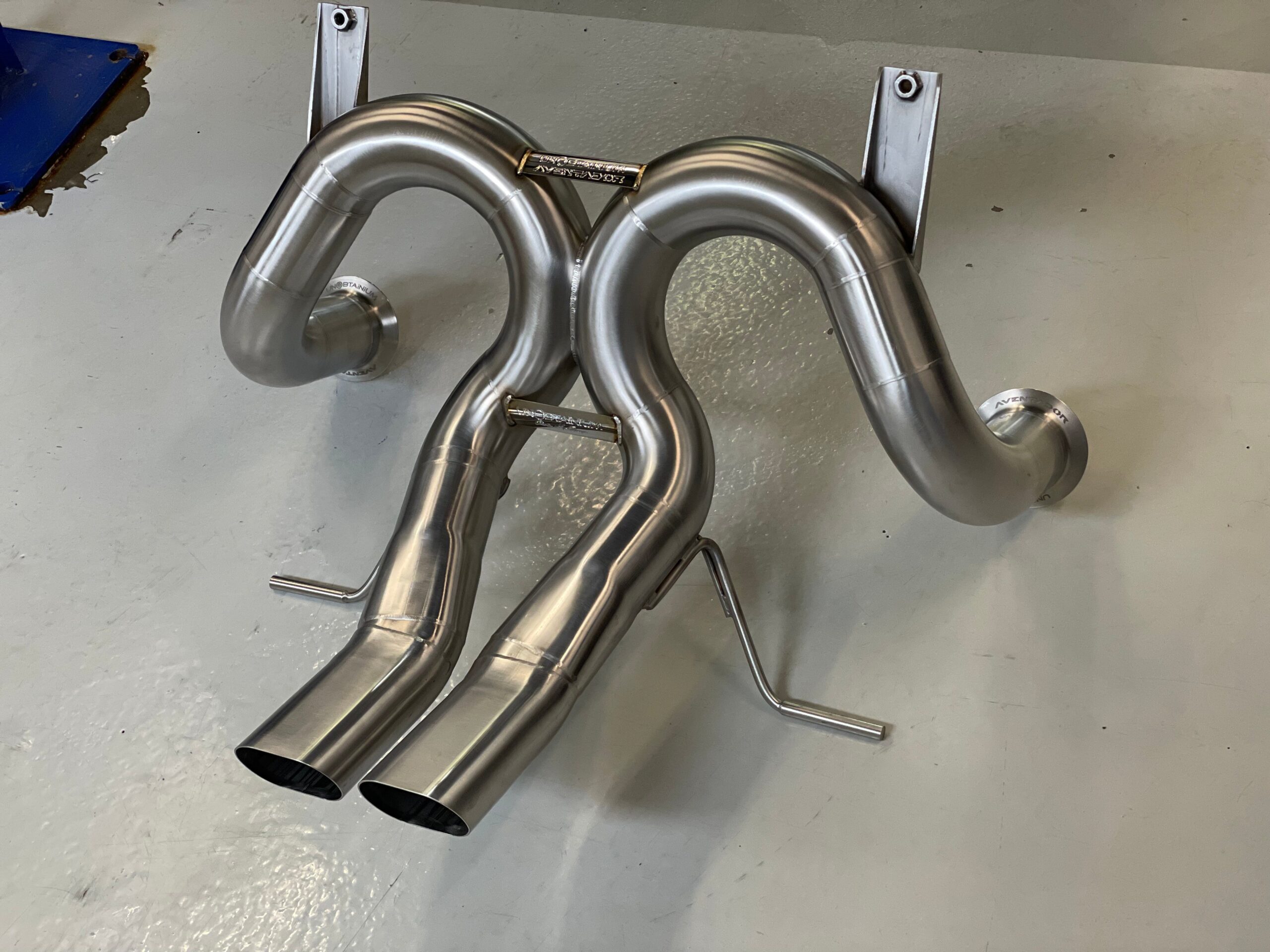 Unobtainium Aventador Base 3" X-Pipe Exhaust