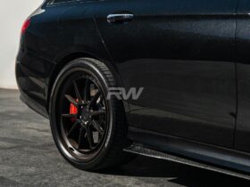 RW Carbon W213 DTM Carbon Side Skirt Extensions - Image 6