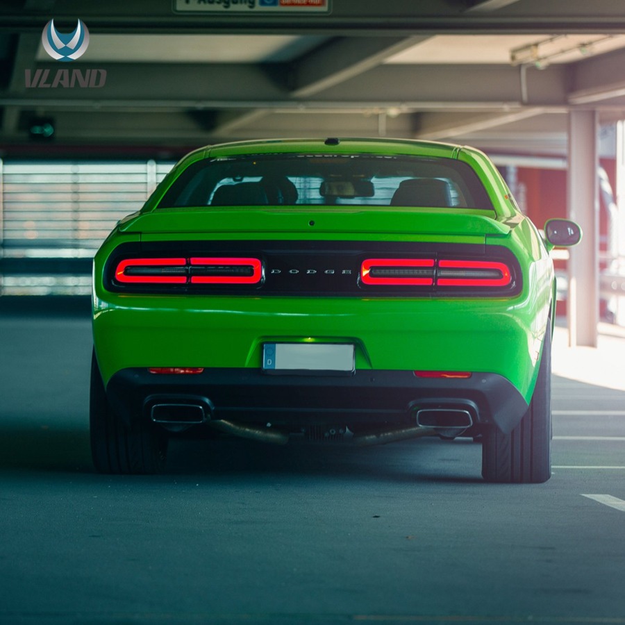 Vland 2008-2014 Dodge Challenger 3rd Gen (LC) Pre-Facelift Tail Lights With Sequential Turn Signal - Image 7