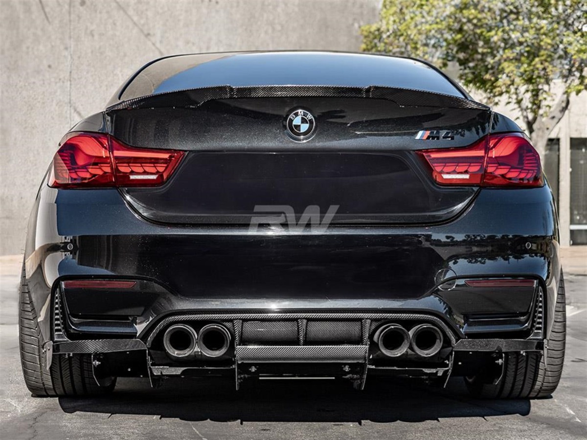 Brand: 2020-2024 BMW 3 Series F8X M3/M4 Varis Style CF Diffuser+Undertray