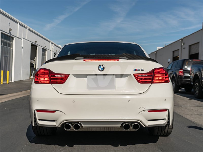 Brand: 2020-2024 BMW 4 Series F33 F83 M4 Style Carbon Fiber Trunk Spoiler