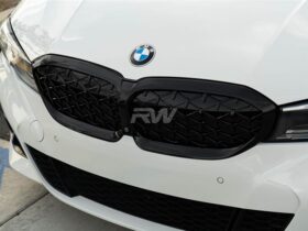 Brand: BMW 3 Series G20 330i M340i Gloss Black Diamond Front Grilles