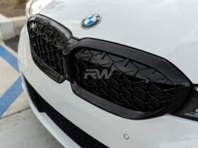 Brand: BMW 3 Series G20 330i M340i Gloss Black Diamond Front Grilles