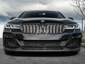 Brand: BMW 5 Series F90 M5 G30 LCI CF Replacement Grille