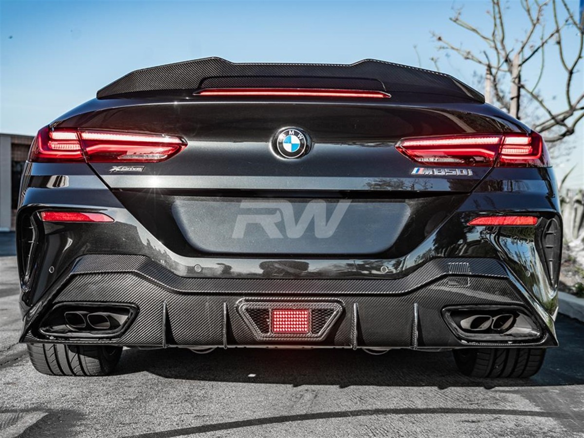 Brand: BMW 8 Series G14 G15 8 Series Carbon Fiber LED Diffuser