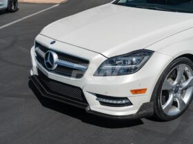 Brand: Mercedes-Benz Mercedes W218 CLS Renn Style Carbon Fiber Front Lip