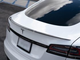 Brand: Tesla Model S / S Plaid Carbon Fiber Trunk Spoiler