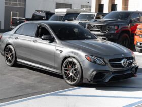 RW Carbon W213 Carbon Fiber Side Skirt Extensions - Image 3