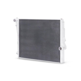 Mishimoto Performance Aluminum Radiator, fits E46 Non-M for BMW 3 Series - Image 2