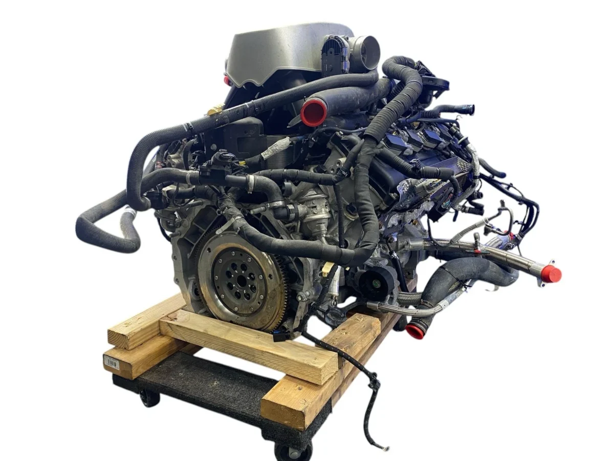 McLaren 570S M838T Engine Detail 11