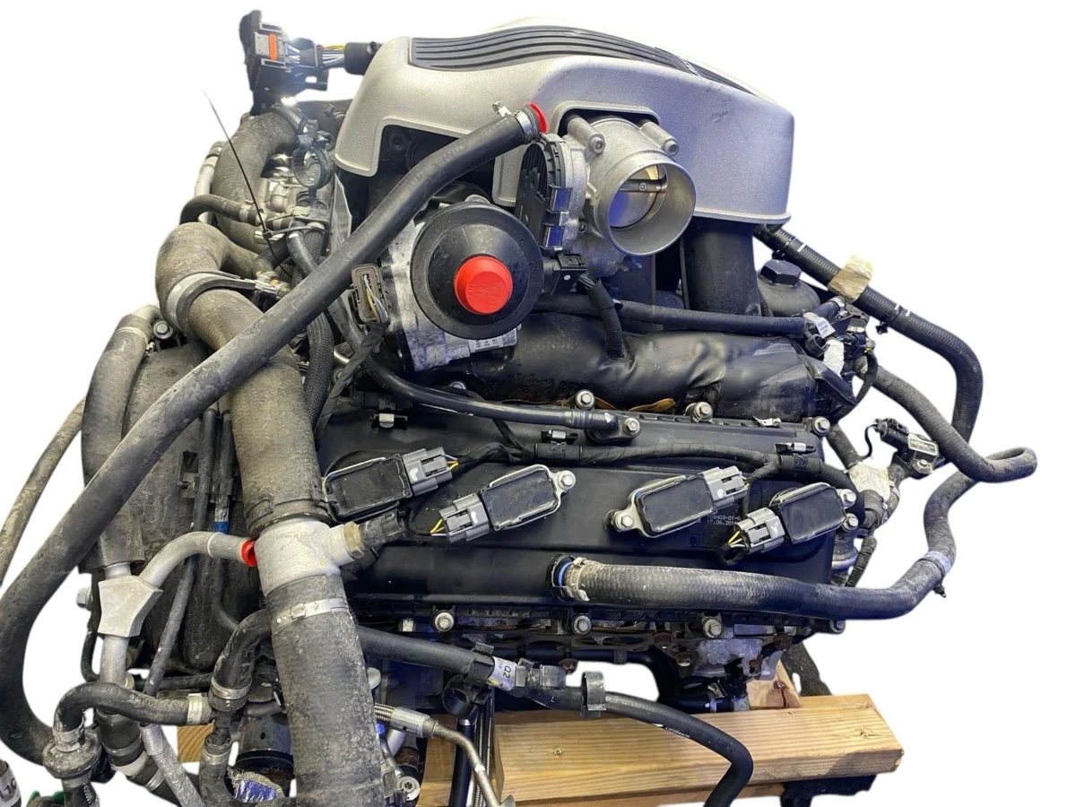 McLaren 570S M838T Engine Detail 10