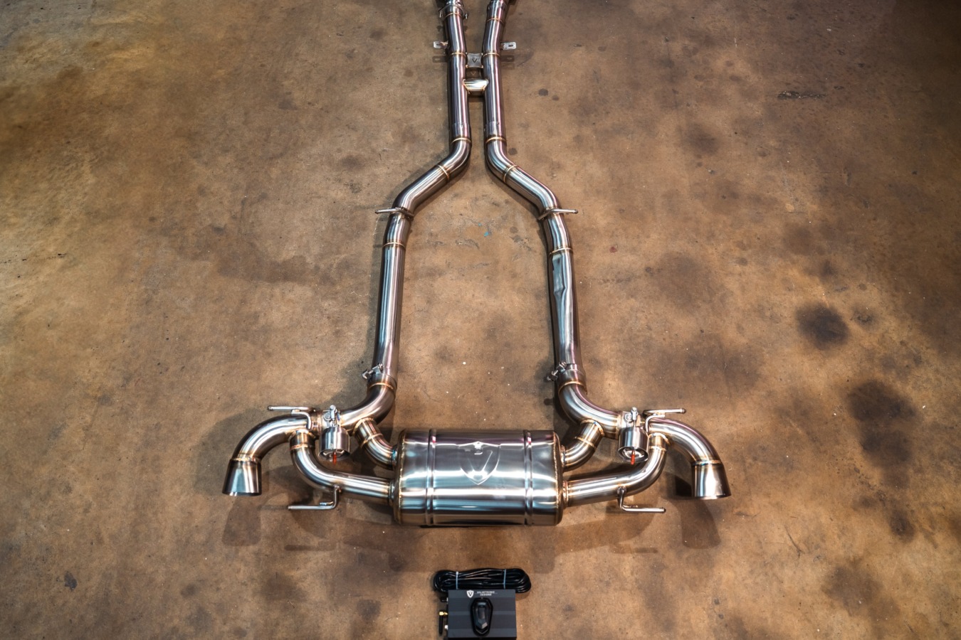 Valvetronic Designs 2015 Mercedes-Benz Mercedes SLS AMG Valved Sport Exhaust System