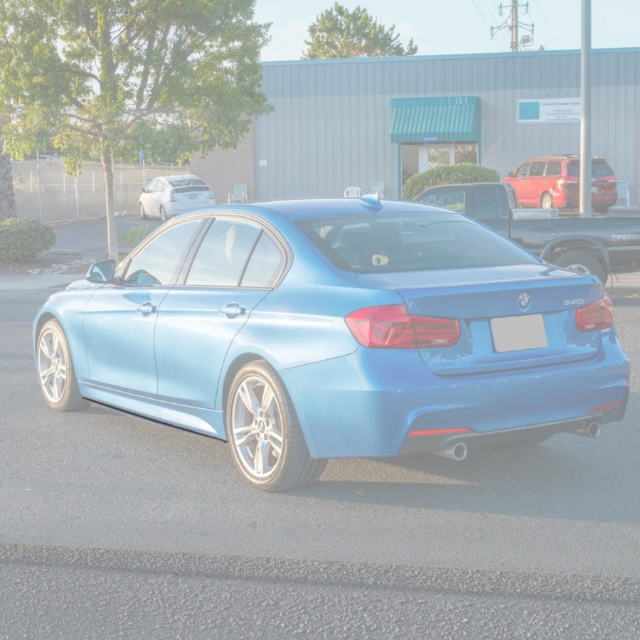 Extreme Online Store EOS F30 31 M-Sport Extended Carbon Fiber Side Skirts - Image 2