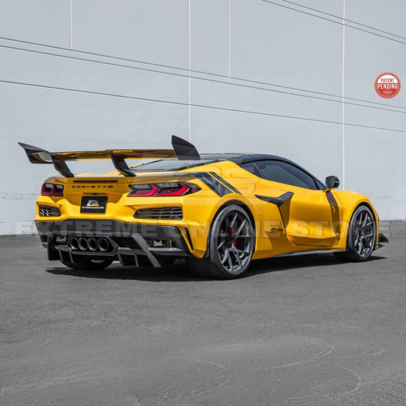 C8 Z06 wing endplate daylight