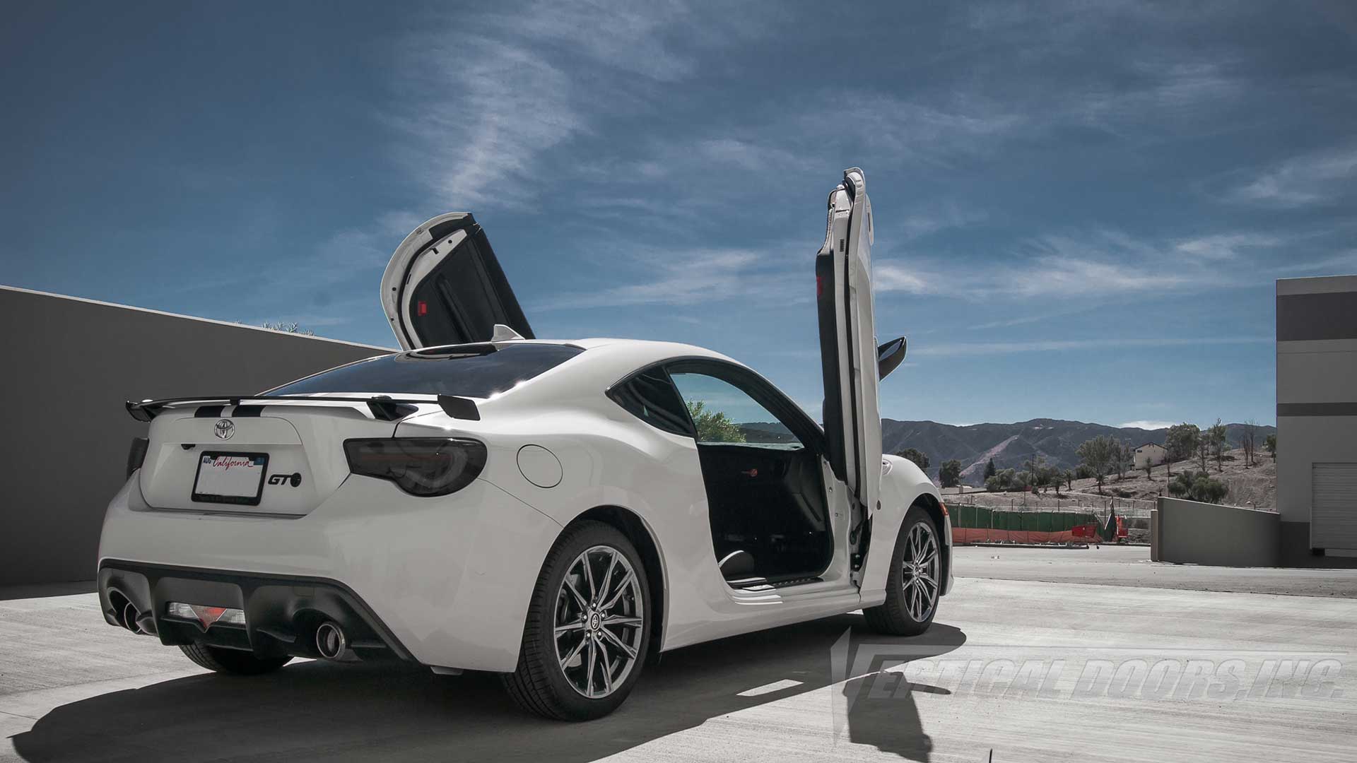 EOS Toyota 86 2017-2021 Vertical Doors Kit - Image 1