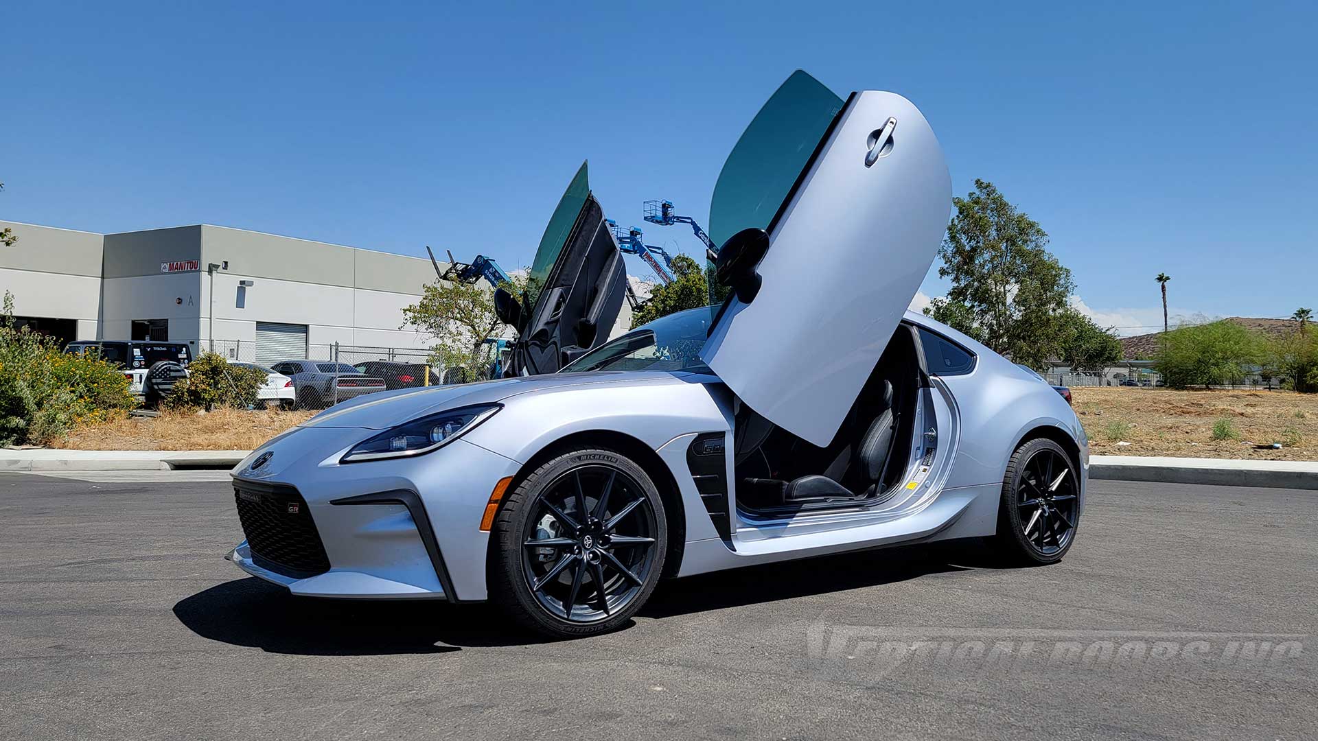 EOS Subaru BRZ 2022-2024 Vertical Doors Kit - Image 2