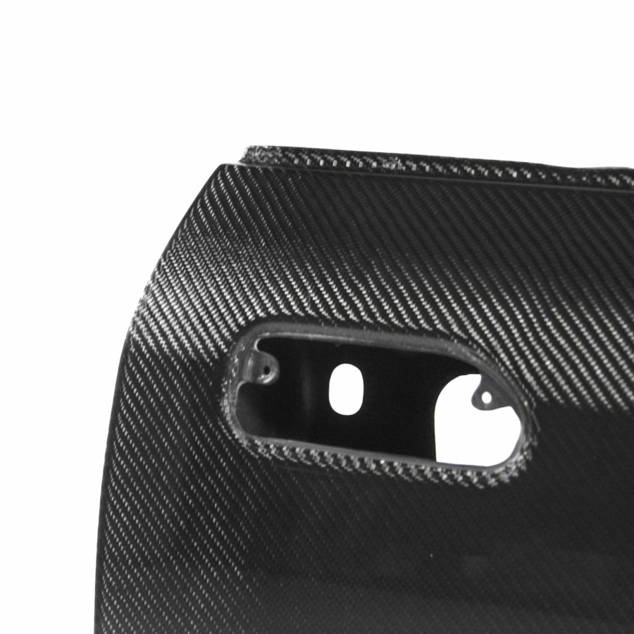 Seibon OE-Style Carbon Fiber Doors for 1990-1994 Nissan Skyline R32