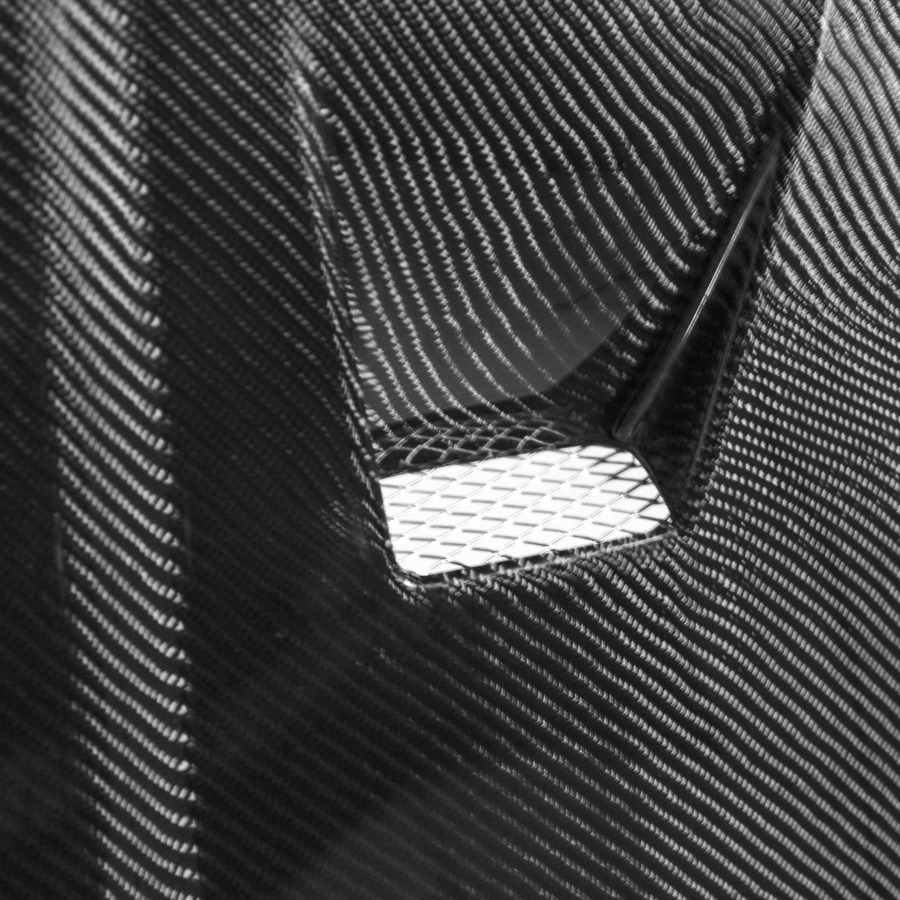 Seibon JU-Style Carbon Fiber Hood For 1995-1996 Nissan R33 GT-R