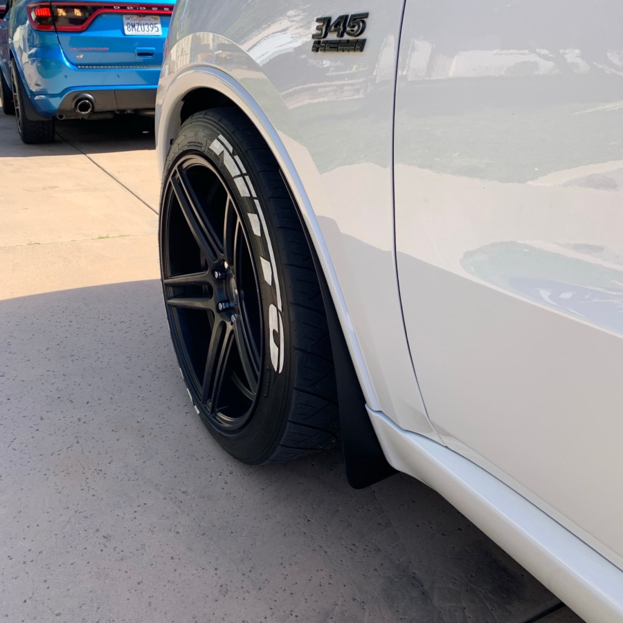 ZL1 Addons Dodge Durango Standard Body Standard Rock Guards