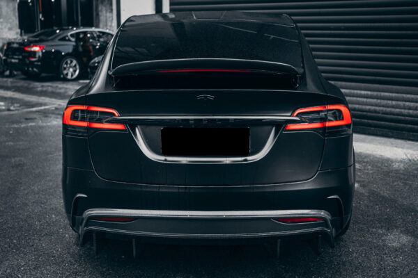 DarwinPRO 2016-2018 Tesla Model X SUV RZS Style Carbon Fiber Rear Diffuser