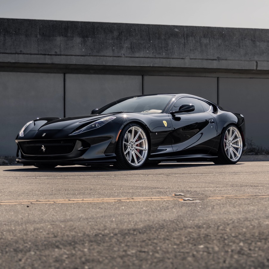 FERRARI 812 SUPERFAST / GTS / COMP — view 5