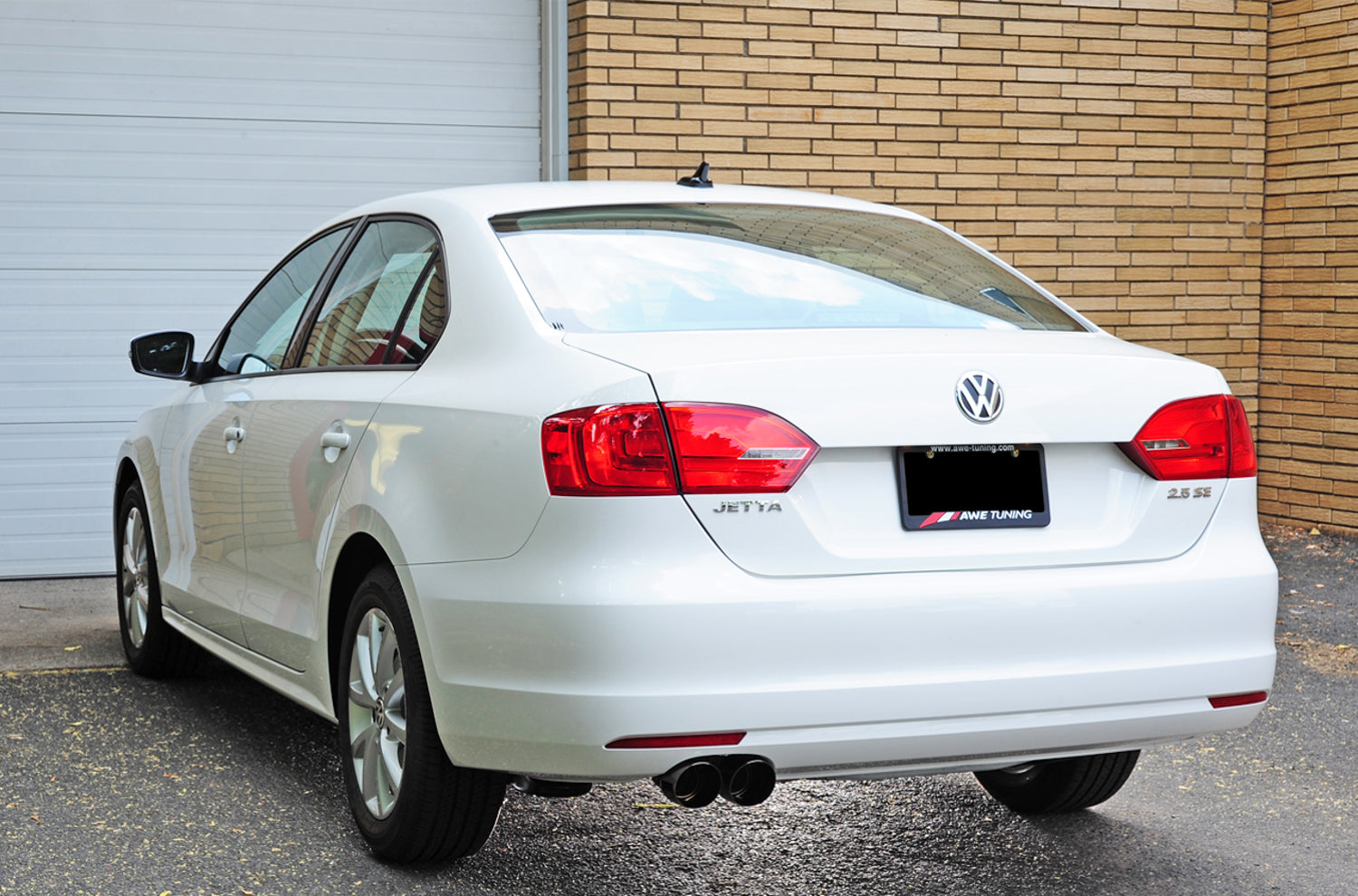 AWE Track Edition Exhaust for the 2009-2014 VW MK6 Jetta 2.5L