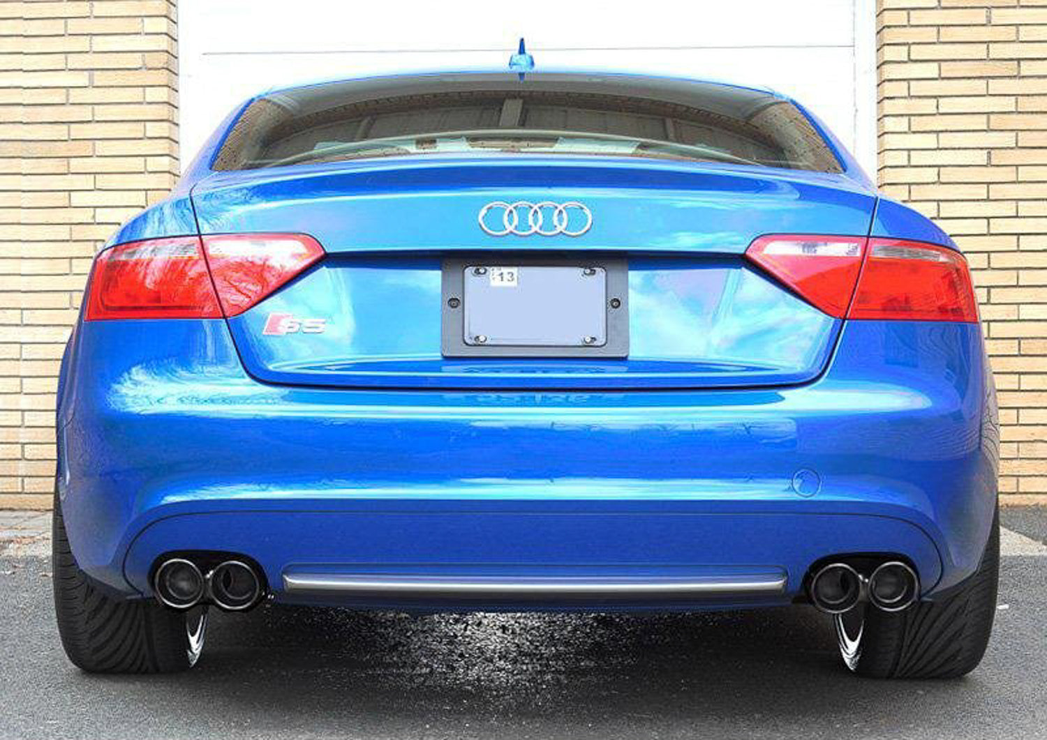 AWE Downpipe for the 2008-2012 B8 Audi S5 4.2L