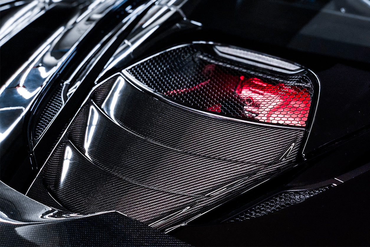 DarwinPro Aerodynamics DarwinPRO 720s Coupe Carbon Fiber Engine Cover Replacement for McLaren 720S