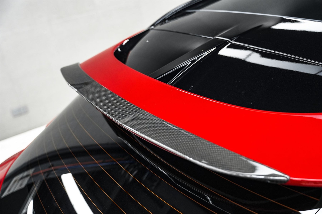 DarwinPRO 2021-2024 Aston Martin DBX 707 Style Dry Carbon Fiber Roof Spoiler