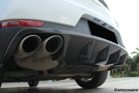 DarwinPRO 2014-2019 Porsche Macan BS Style Carbon Fiber Rear Diffuser - image 5