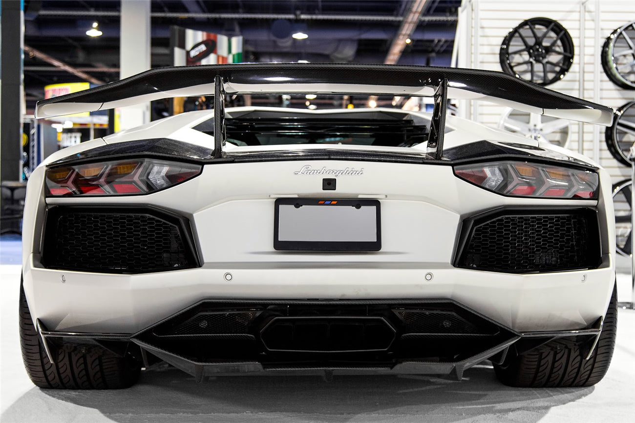 DarwinPRO 2011-2016 Lamborghini Aventador LP700 LP740 Coupe Roadster DC Style Carbon Fiber Rear Diffuser