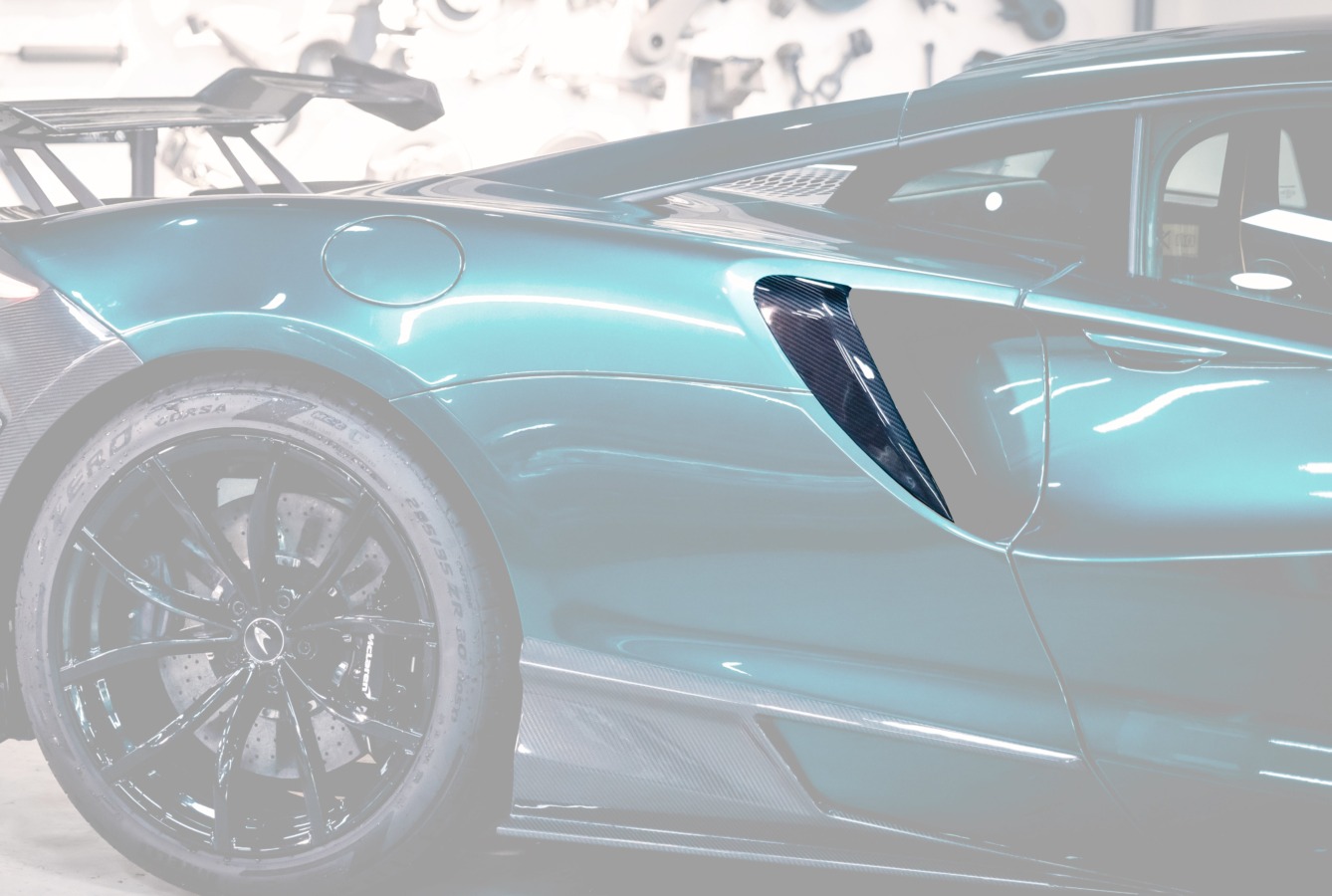 DarwinPro Aerodynamics DarwinPRO Artura Coupe Spider AM Style Autoclave Carbon Fiber Quarter Panel Side Scoops for McLaren