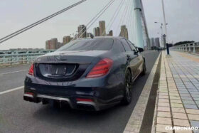DarwinPRO 2017-2020 Mercedes Benz S63 W222 Sedan BRS Style Rear Diffuser with LED Light and Exhaust Tips - image 2