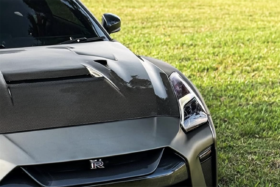 DarwinPro Aerodynamics DarwinPRO GTR R35 CBA & DBA VA Style Carbon Fiber Hood - Image 4