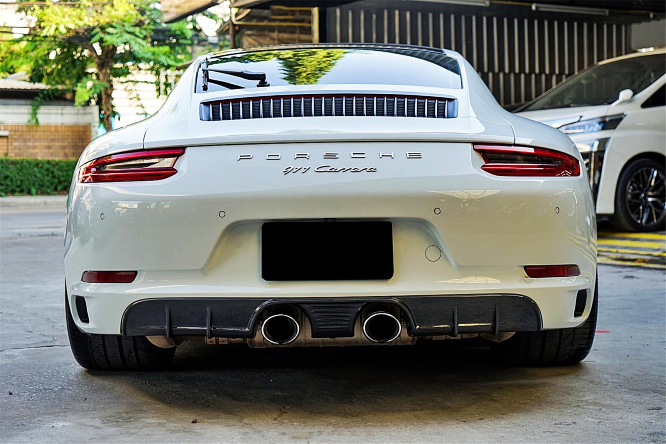 DarwinPRO 2016-2019 Porsche 911 991.2 Carrera Targa S 4S GTS OD Style Middle Exhaust Rear Lip