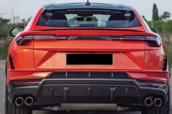 DarwinPRO 2018-2025 Lamborghini URUS Convert 2023 Performante Style Rear Bumper