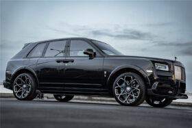 DarwinPRO 2018-2024 Rolls-Royce Cullinan BKSS Style Carbon Fiber Side Skirts - image 1