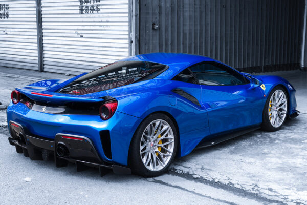 DarwinPRO 2015-2020 Ferrari 488 GTB | Spider Pista Style Carbon Fiber Side Skirts