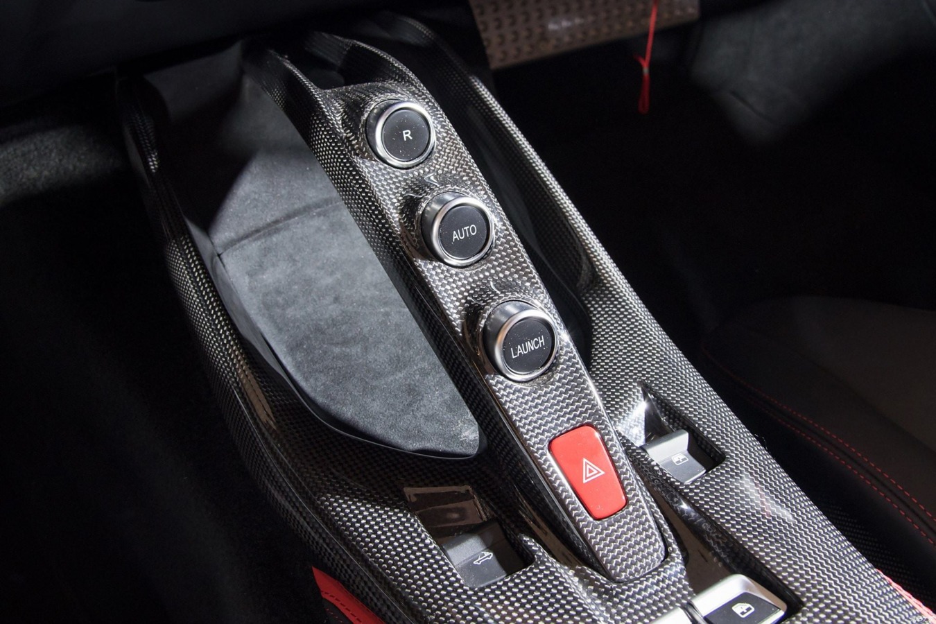 DarwinPRO 2017-2026 Ferrari 812 Superfast / GTS OE Style Dry Carbon Fiber Bridge Control