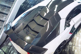 DarwinPRO 2011-2016 Lamborghini Aventador LP700 Coupe Carbon Fiber Gas Cap Repalcement - image 2