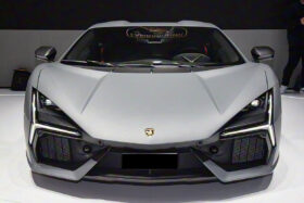 DarwinPro Aerodynamics DarwinPRO Revuelto OE Style Autoclave Carbon Fiber Front Splitter Lip - Image 2