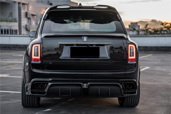 DarwinPRO 2018-2024 Rolls-Royce Cullinan BKSS Style Carbon Fiber Rear Lip Diffuser With Exhaust tips