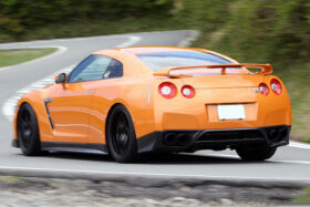 DarwinPro Aerodynamics DarwinPRO GTR R35 CBA DBA ZEL Style Carbon Fiber Side Skirts - Image 2