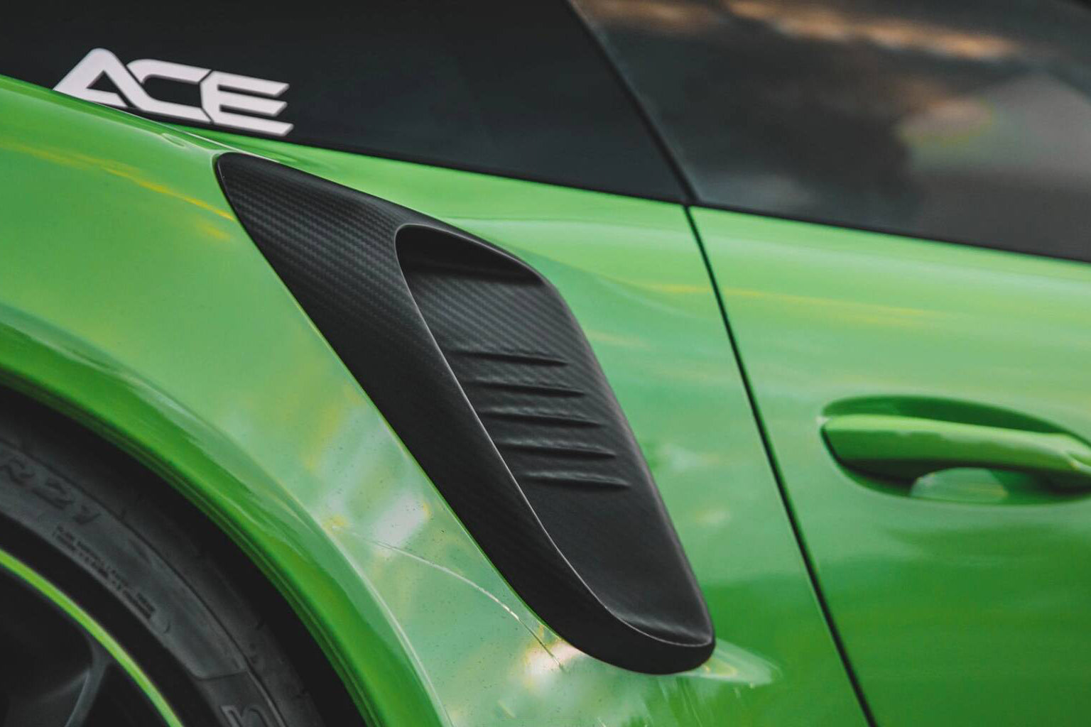DarwinPRO 2015-2019 Porsche 911 991.2 GT3RS Only Autoclave Carbon Fiber Quarter Panel Side Scoops DarwinPRO (OE)