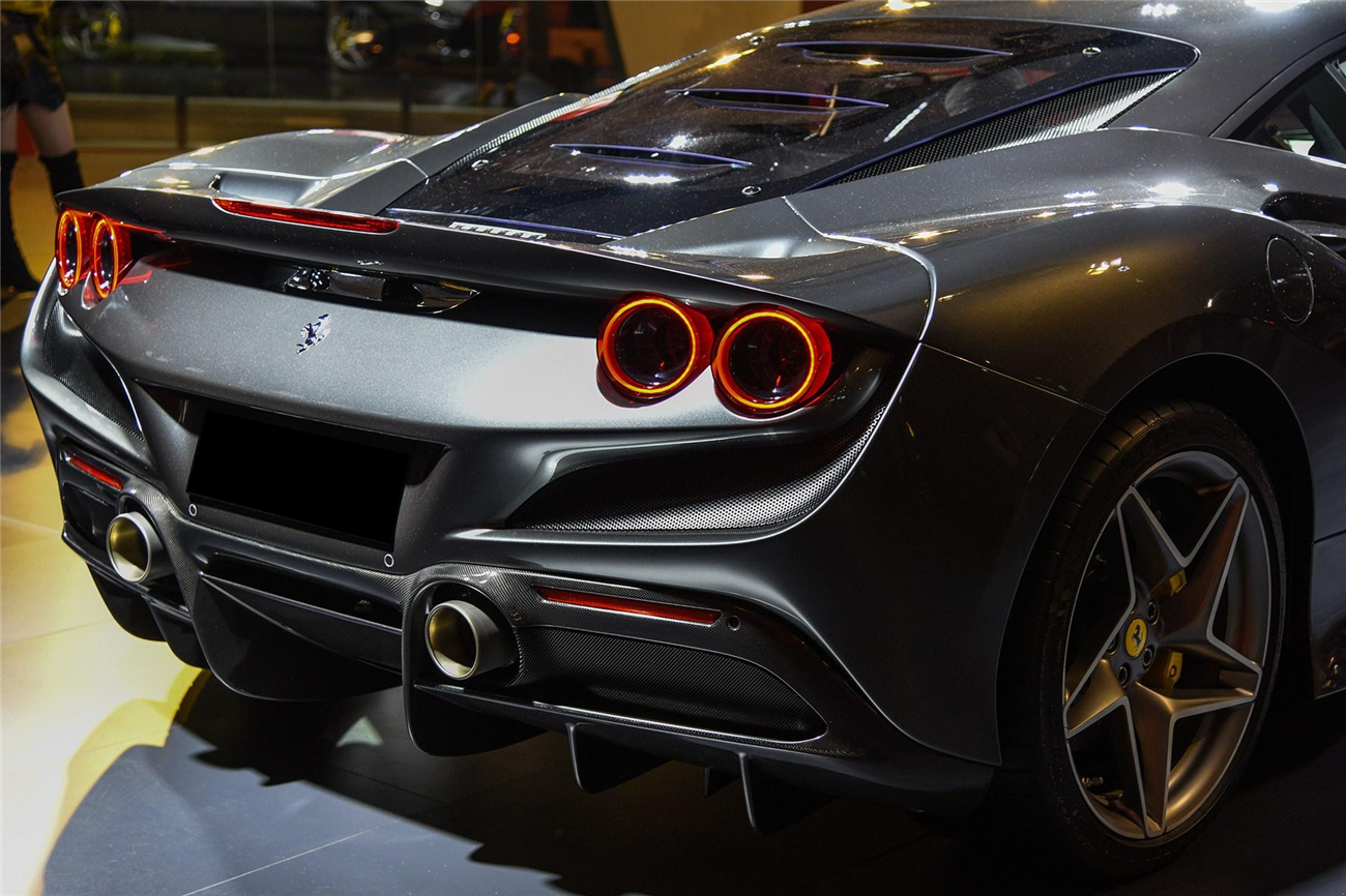 DarwinPro Aerodynamics DarwinPRO F8 OEM Style Dry Carbon Fiber Rear Diffuser Lip for Ferrari F8 - Image 2