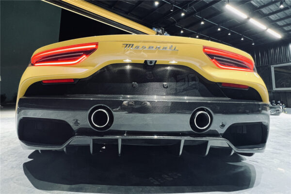 DarwinPRO 2020-UP Maserati MC20 MCPura OE Dry Carbon Fiber Rear Lip Diffuser